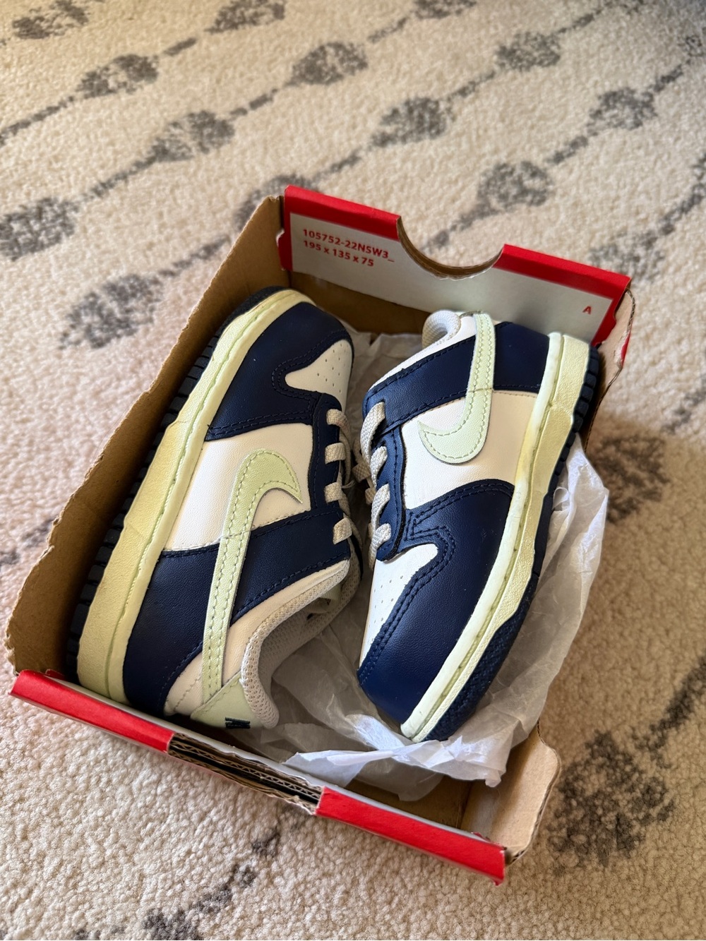 Nike Kids Low-Top Sneakers in Navy and Light Green